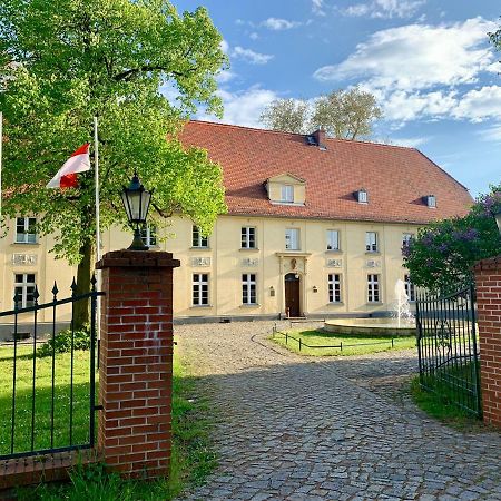 Schloss Diedersdorf Großbeeren Buitenkant foto