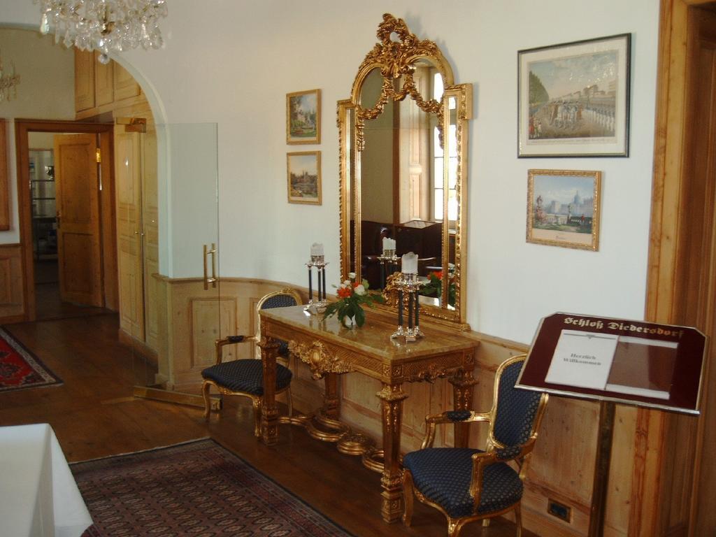 Schloss Diedersdorf Großbeeren Buitenkant foto