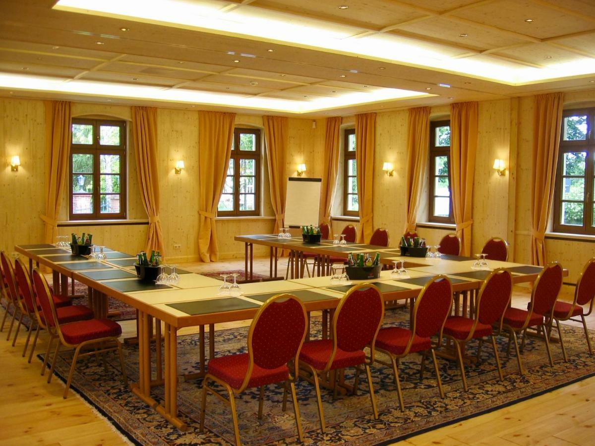 Schloss Diedersdorf Großbeeren Buitenkant foto
